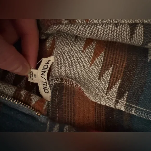 Women’s Aztec Western Quarter Zip - Picture 4 of 4